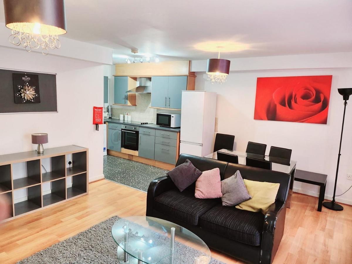 Flat Near Centre Apartment